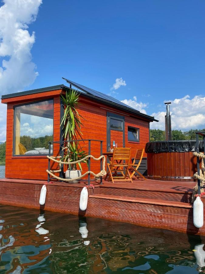 Aquachill Houseboat & Wellness Hotel Liptovsky Trnovec Ngoại thất bức ảnh
