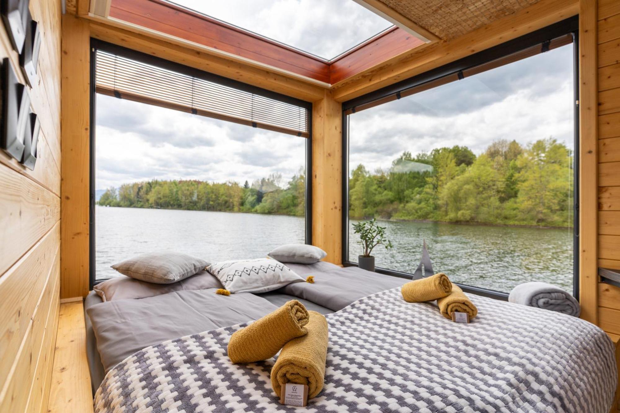 Aquachill Houseboat & Wellness Hotel Liptovsky Trnovec Ngoại thất bức ảnh